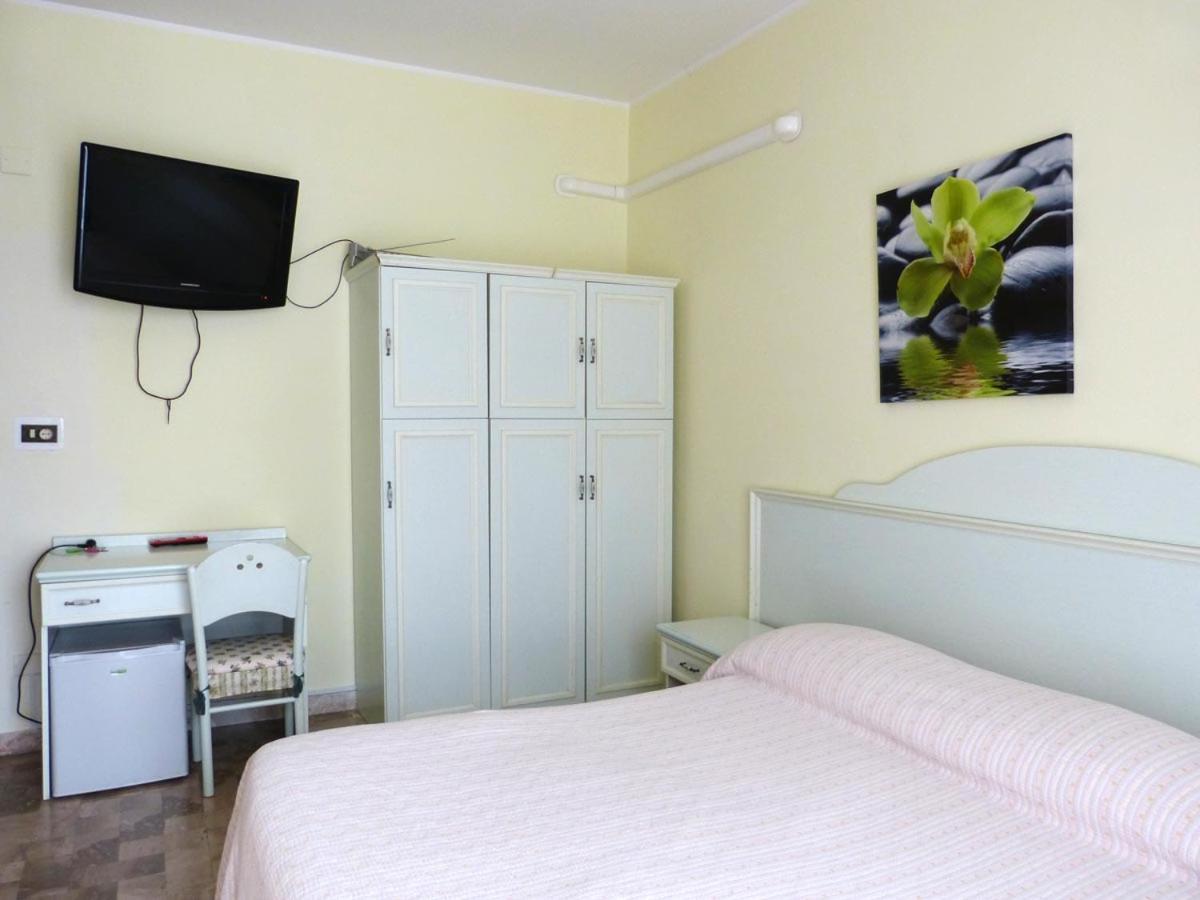 Le Mimose Bed & Breakfast เปสการา ภายนอก รูปภาพ